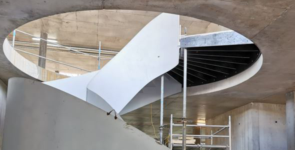 Développement technique d'un escalier métallique arrondi